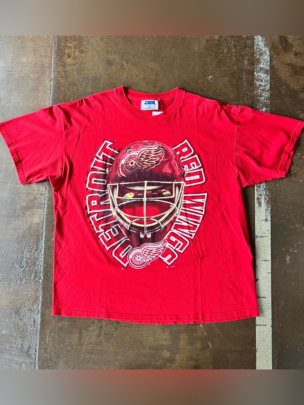 CSA NHL Vintage 90s Detroit Red Wings Hockey Helmet Graphic T-Shirt XL USA Made